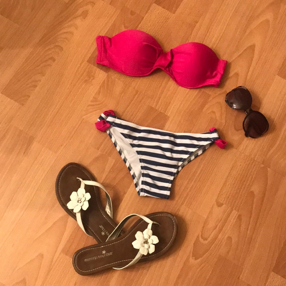 ❌SOLD❌ cute bikini - Picture 3 of 5